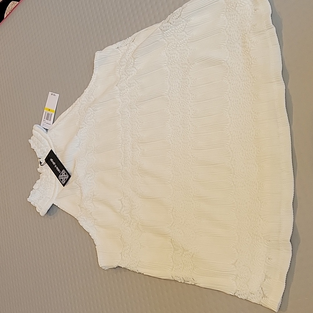 Cable & Gauge Sleeveless Top Size M NWT